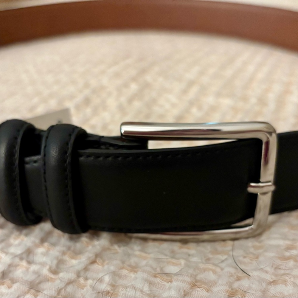 Nordstrom men’s black leather belt - Picture 2 of 9